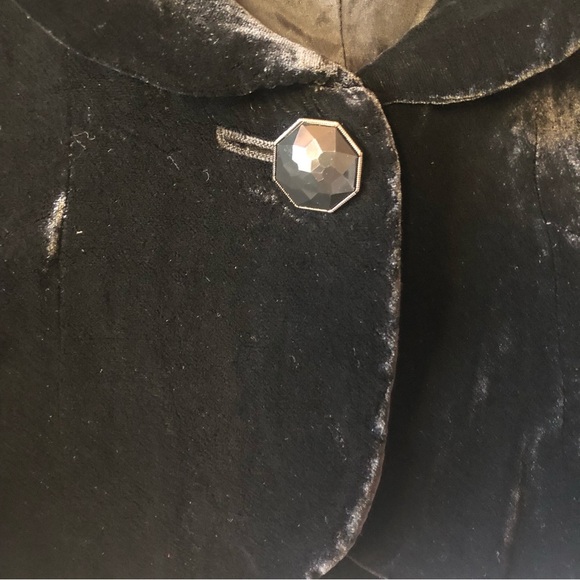 Ann Taylor Loft Black silk velvet semi crop jacket  3/4 sleeve  size 6 - Picture 2 of 10